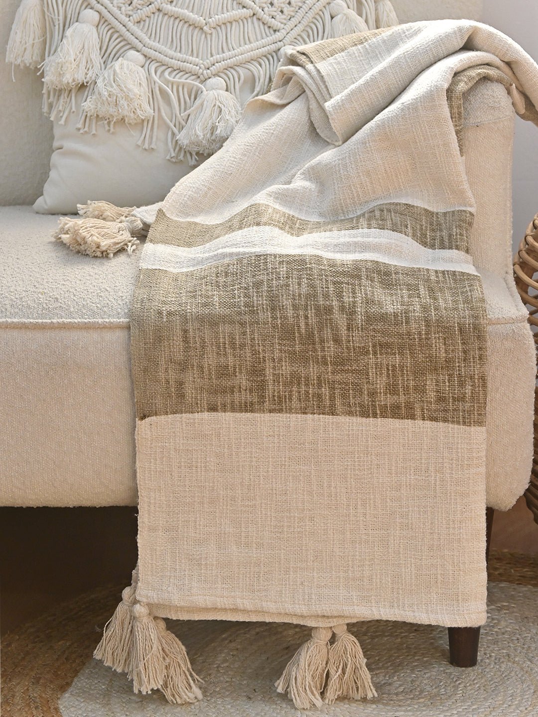 ACUTE - BLOCK PRINTED THROW - ART AVENUE