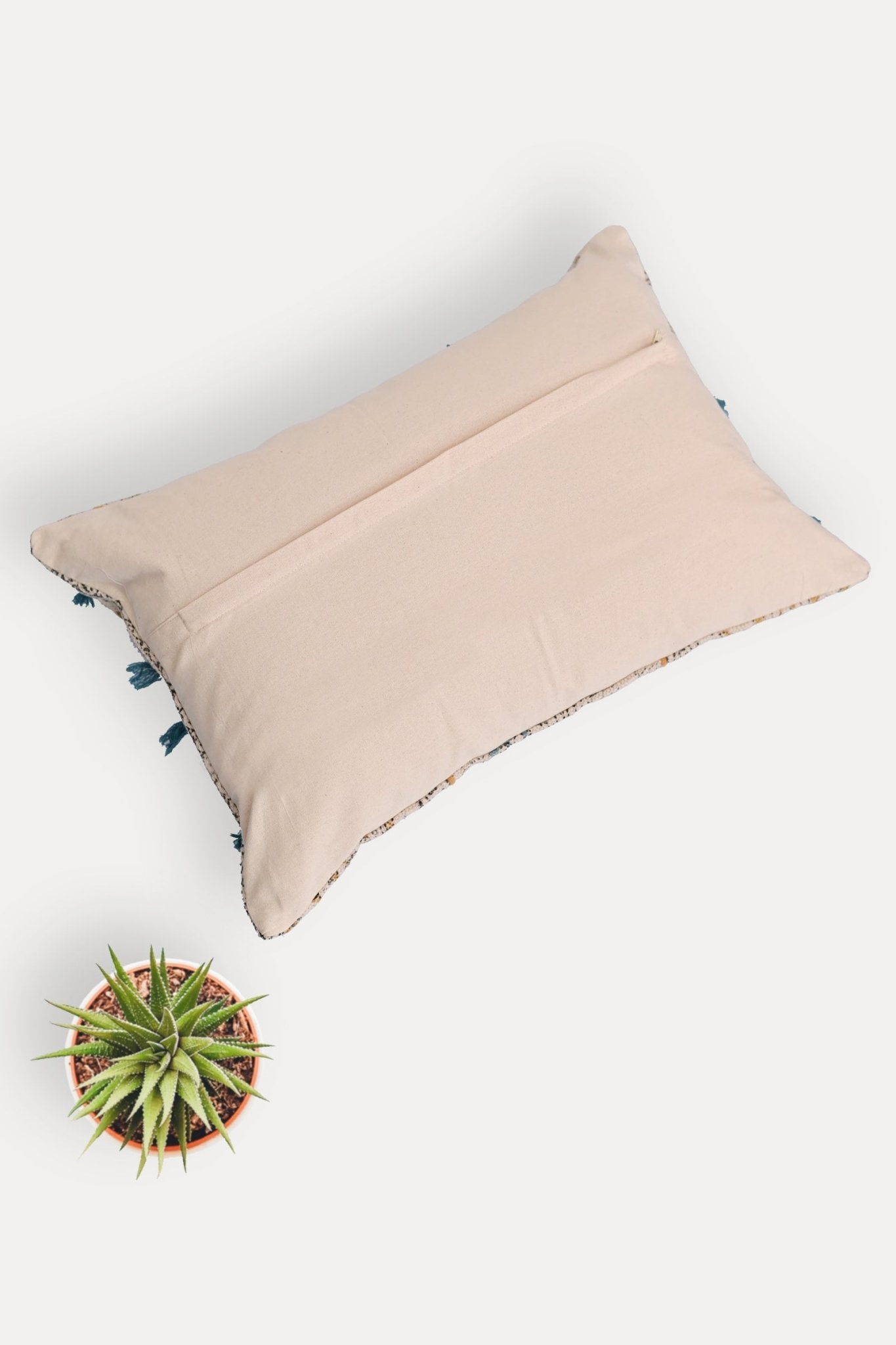 INDANA - LUMBAR CUSHION COVER - ART AVENUE