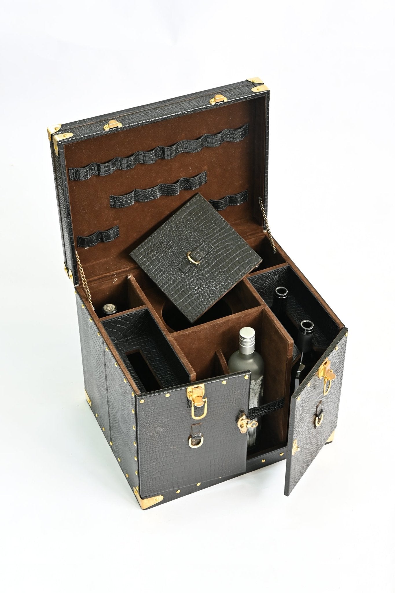 MILANO PORTABLE LEATHER BAR CABINET - ART AVENUE