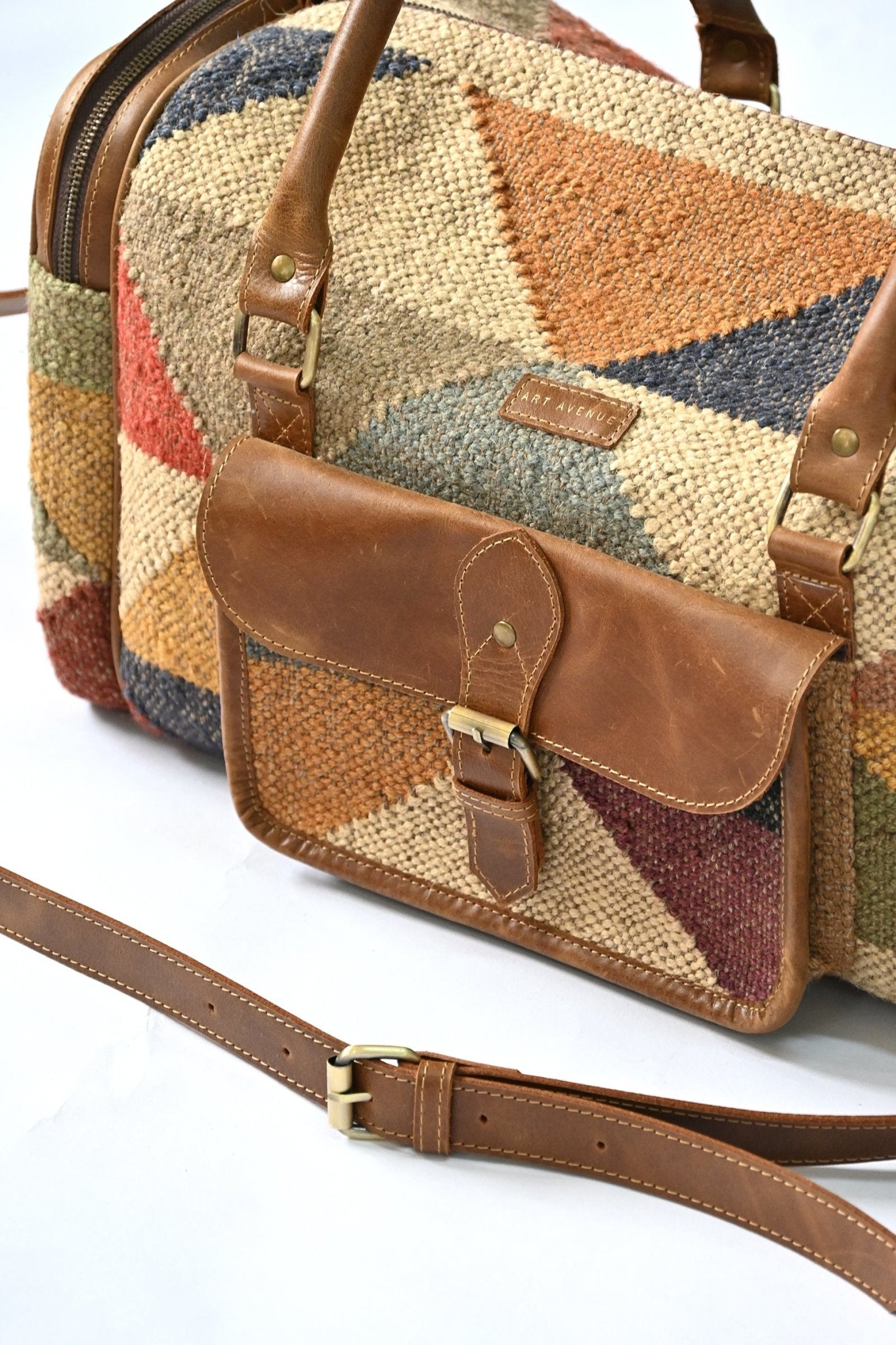 CANNA - KILIM DUFFLE BAG - ART AVENUE