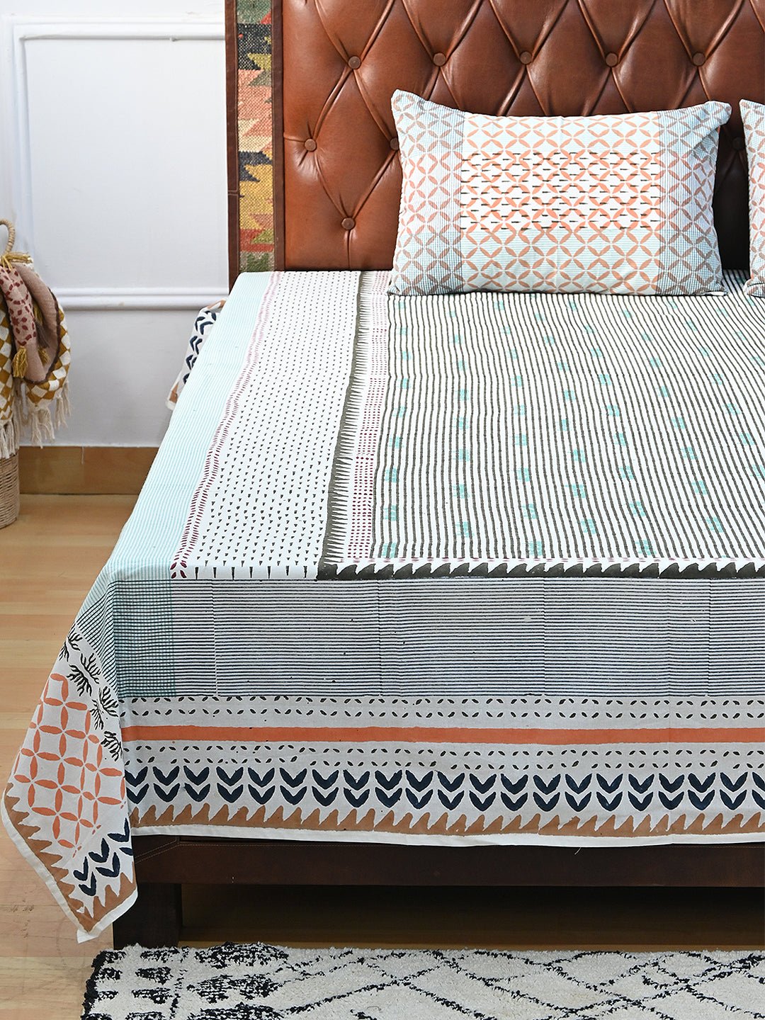 PLAYFUL STRIPE COTTON PRINTED DOUBLE BEDSHEET WITH PILLOW - ART AVENUE