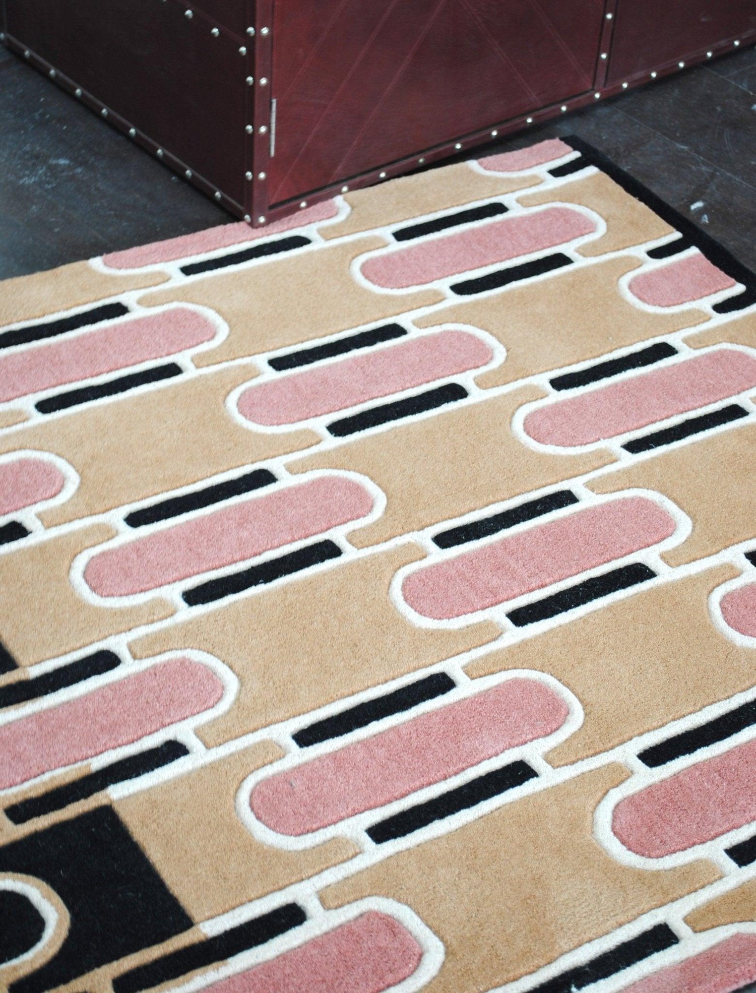 ALFREDA HANDTUFTED WOOL CARPET - ART AVENUE