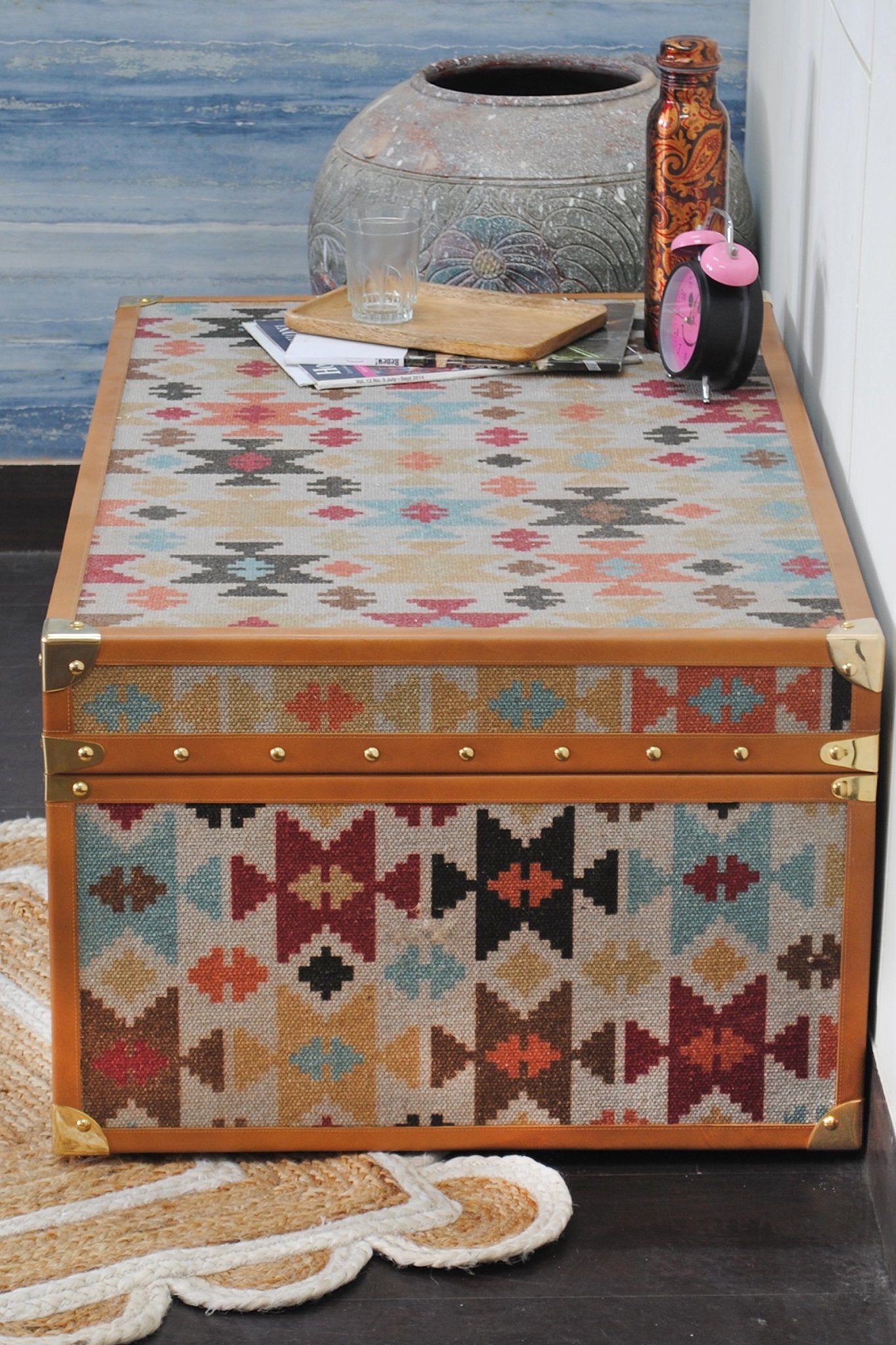 AZTEC - TRUNKS - ART AVENUE