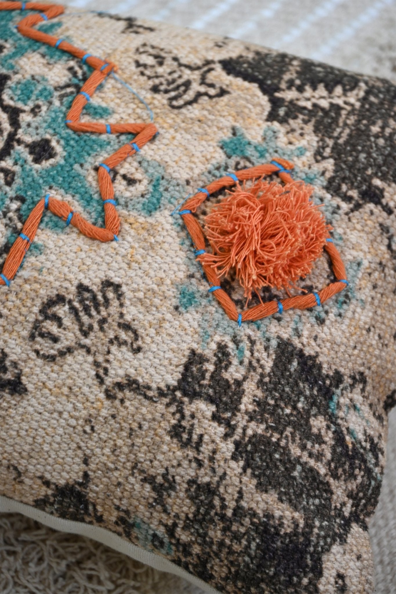 BODE - LUMBAR CUSHION COVER - ART AVENUE