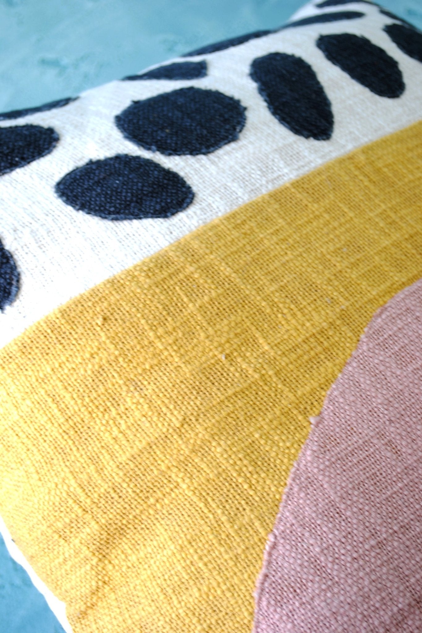 COROLINA - SQUARE CUSHION COVER - ART AVENUE