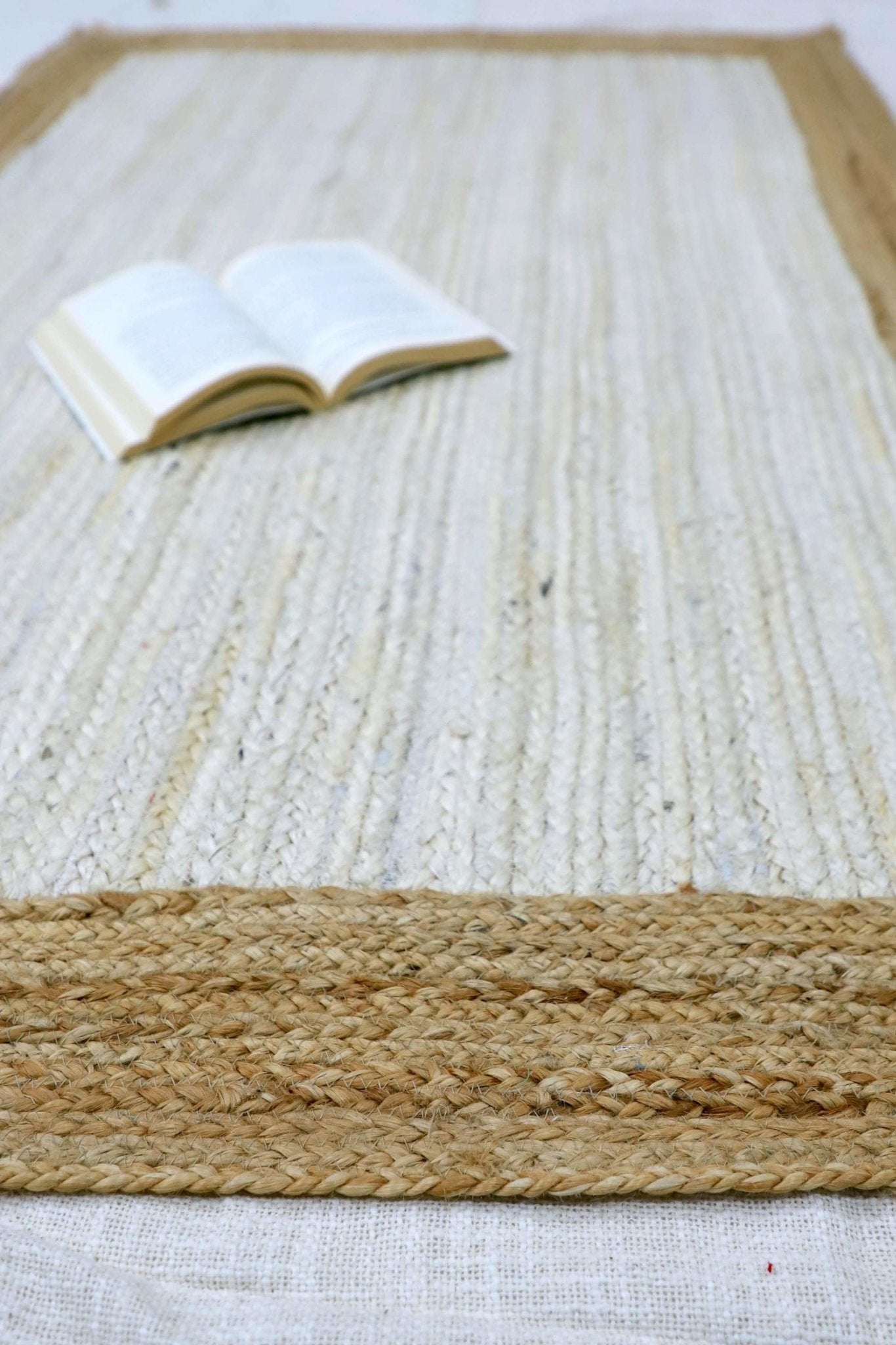 EMPTY - BRAIDED RUG - BROWN - ART AVENUE