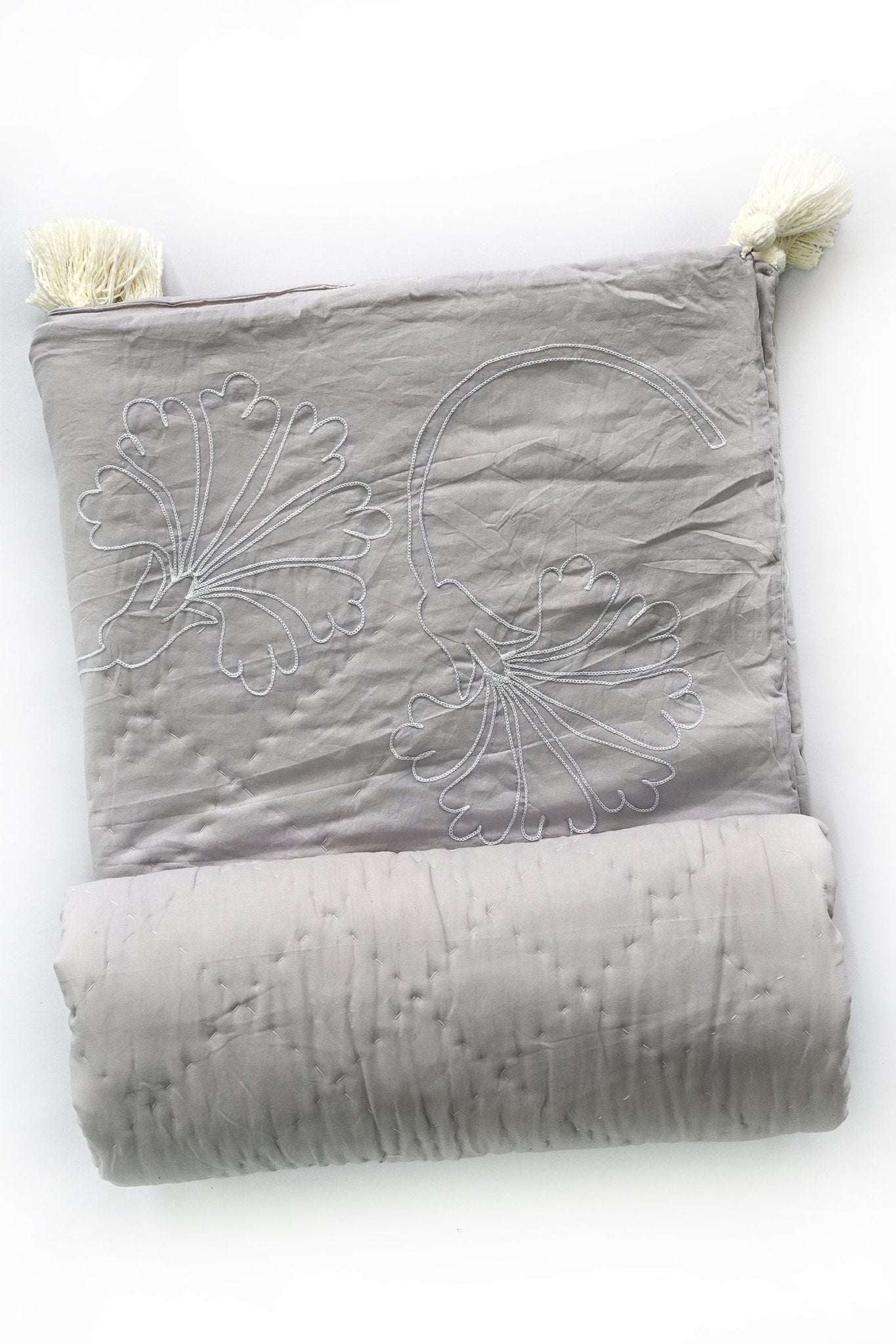 EVERETT QUILT/RAZAI SET WITH PILLOW COVERS - ART AVENUE