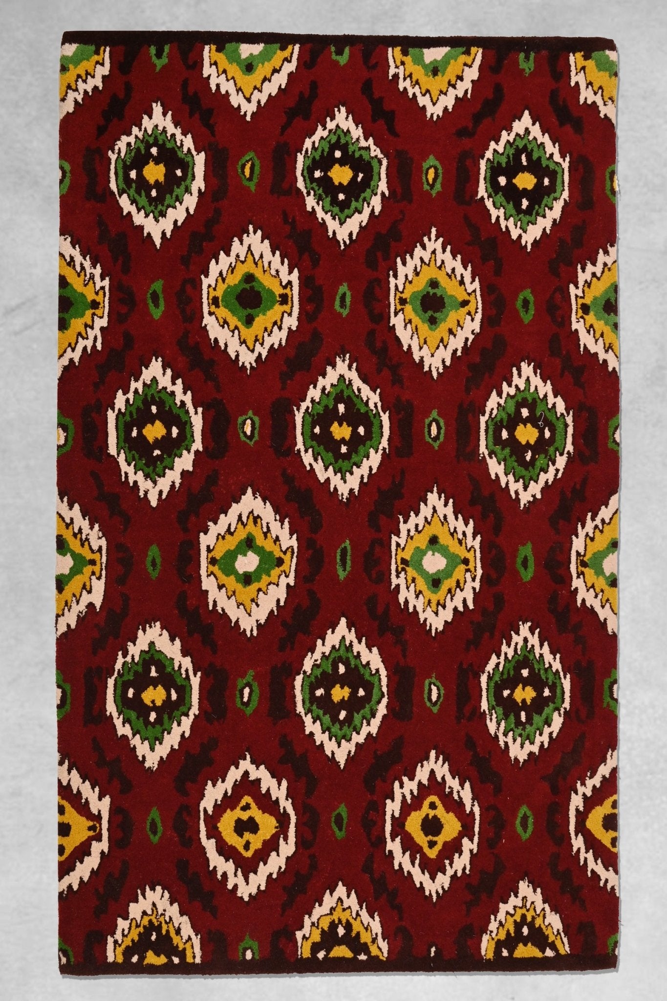 GRAFFITI HANDTUFTED WOOL CARPET - ART AVENUE