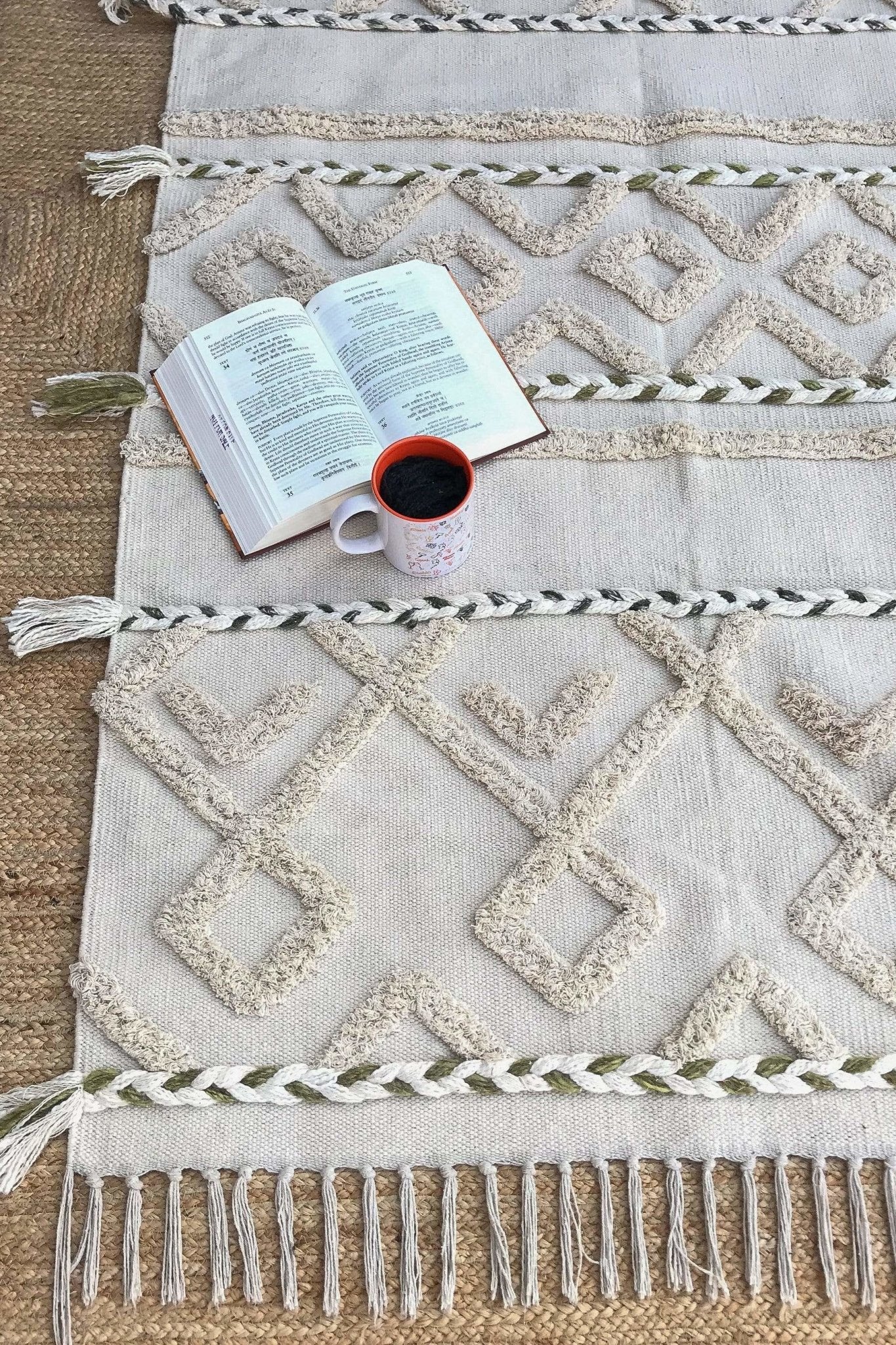 KANSAS - HANDWOVEN RUG - BEIGE - ART AVENUE