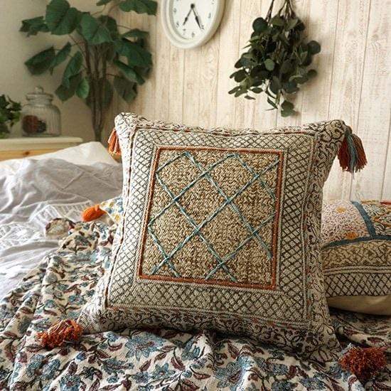 LILY - SQUARE CUSHION COVER - ART AVENUE