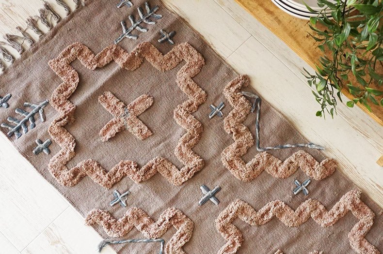 MICHAEL - HAND EMBROIDERED COTTON FLOOR RUG RUNNER - ART AVENUE