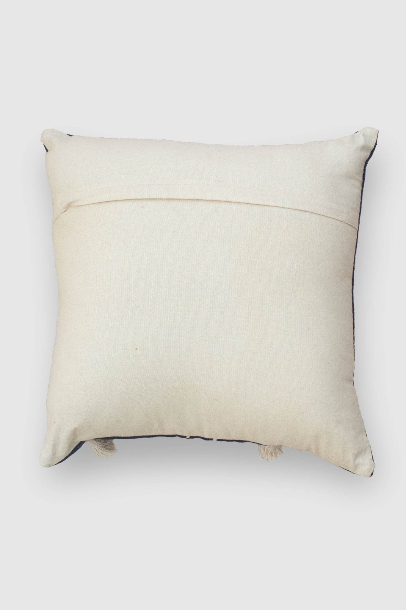 OGA - SQUARE CUSHION COVER - ART AVENUE
