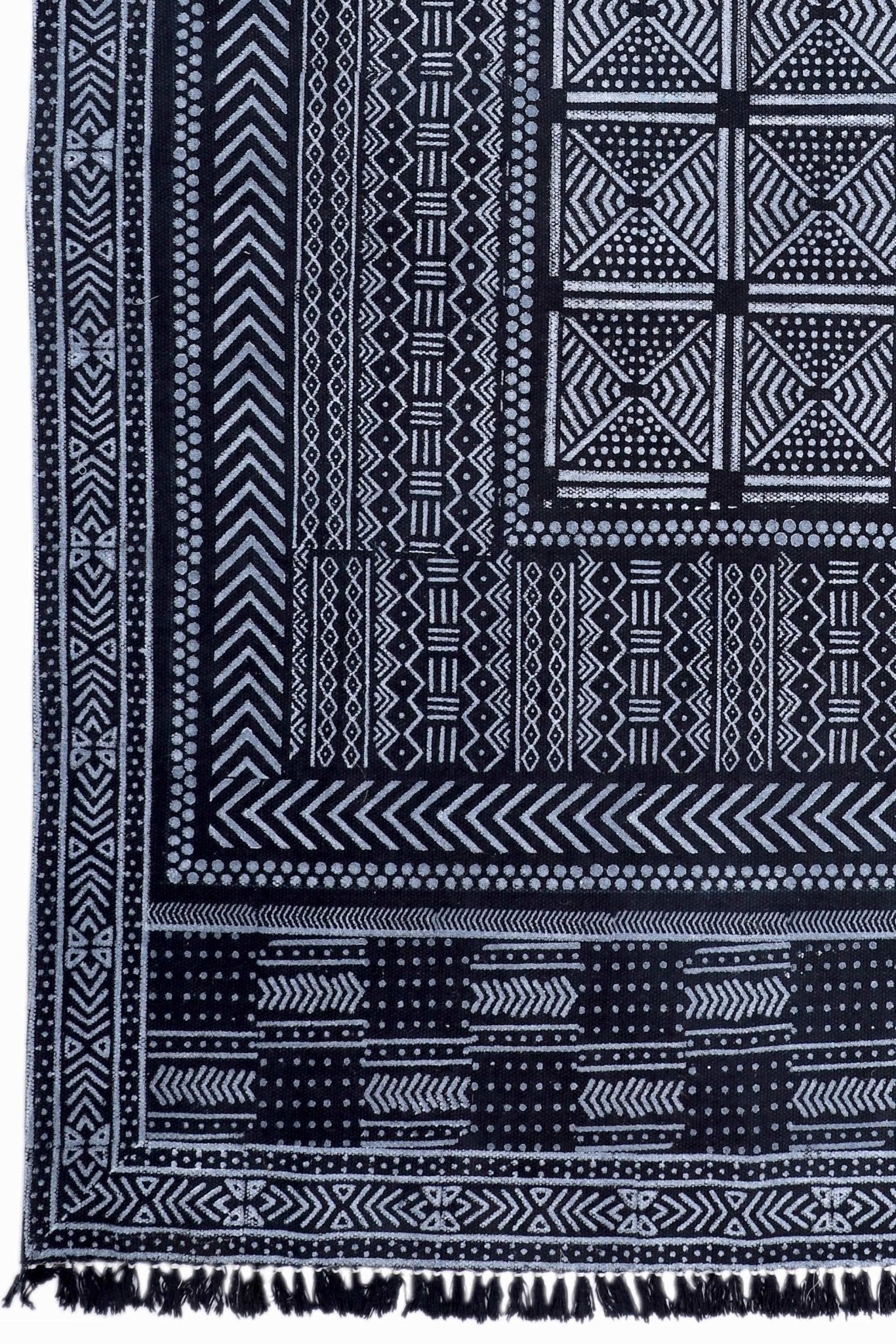 PURI- BLOCK PRINTED OVER DYED RUG - BLACK - ART AVENUE