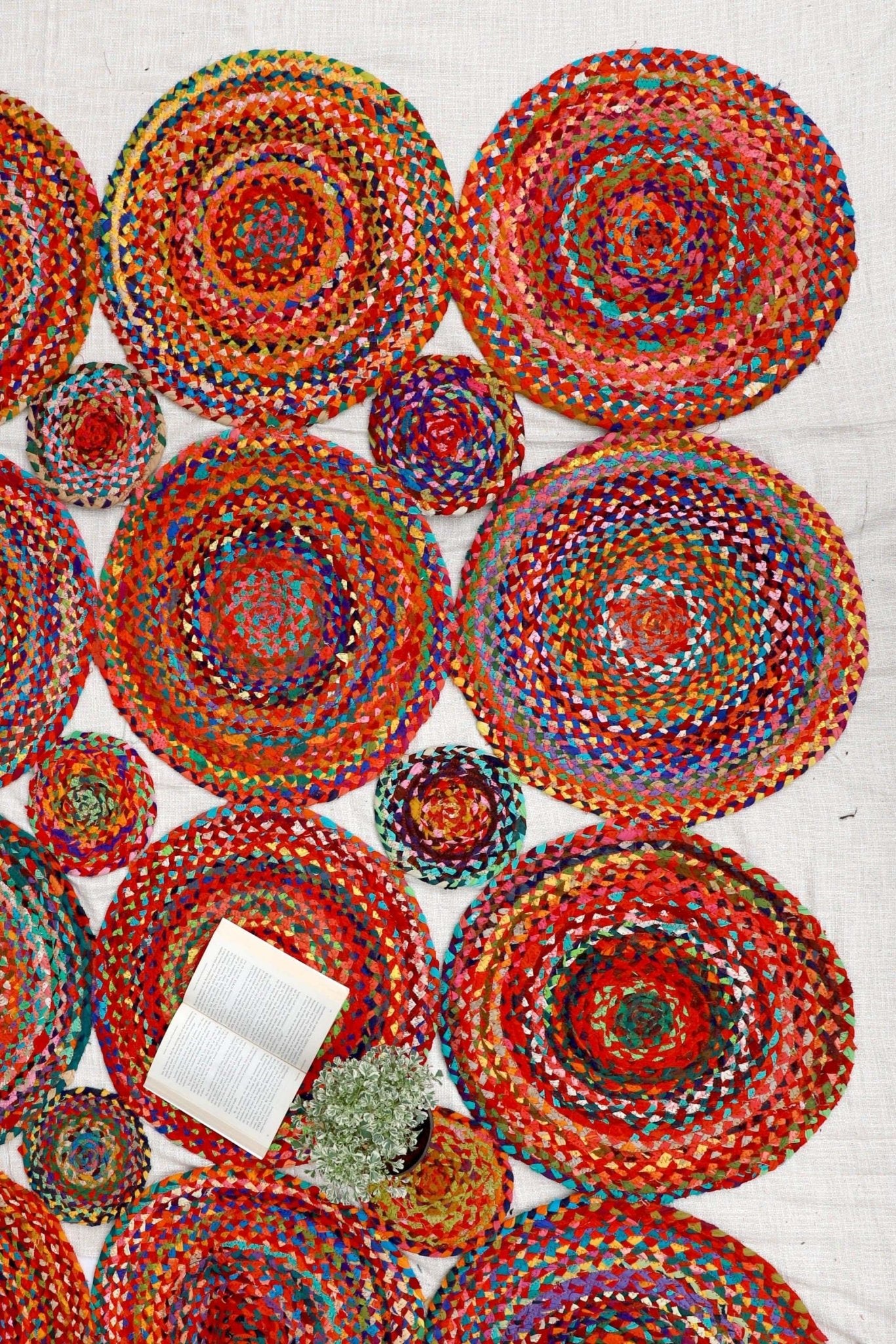 RECTAGON - BRAIDED RUG - ART AVENUE