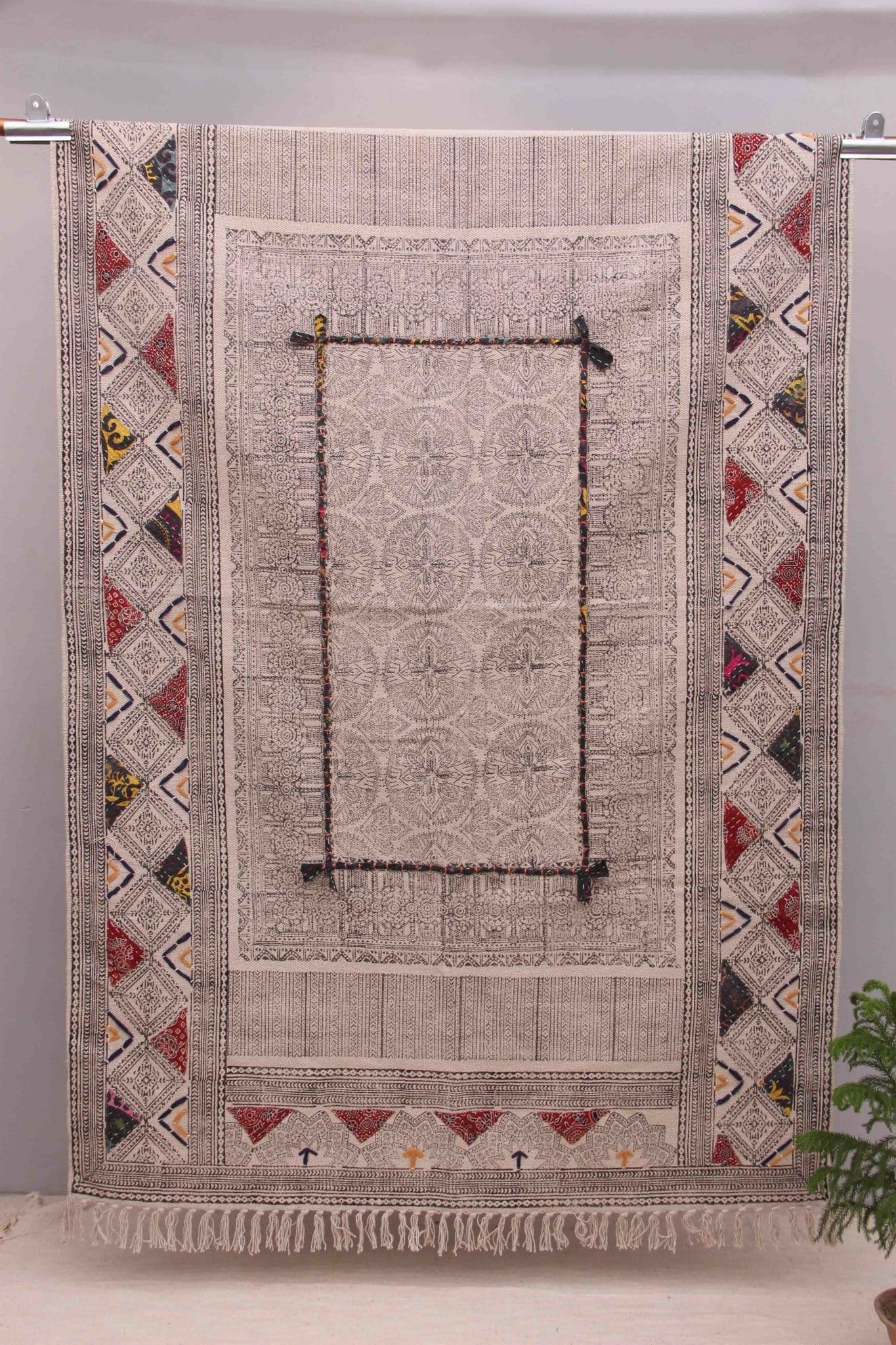 SEEMLY RECTANGULAR RUGS BLACK - ART AVENUE