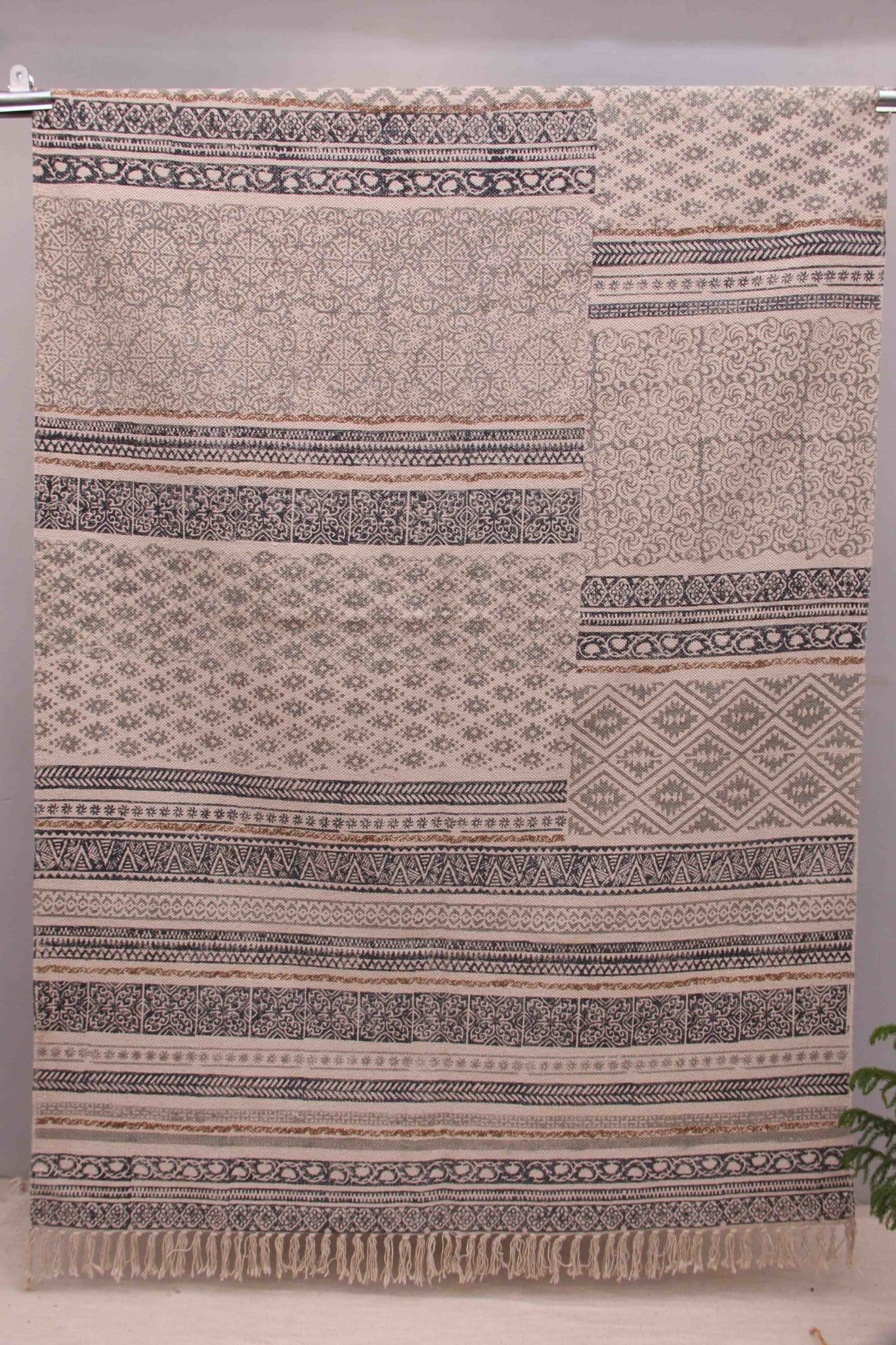 SENIOR RECTANGULAR RUG GREY - ART AVENUE