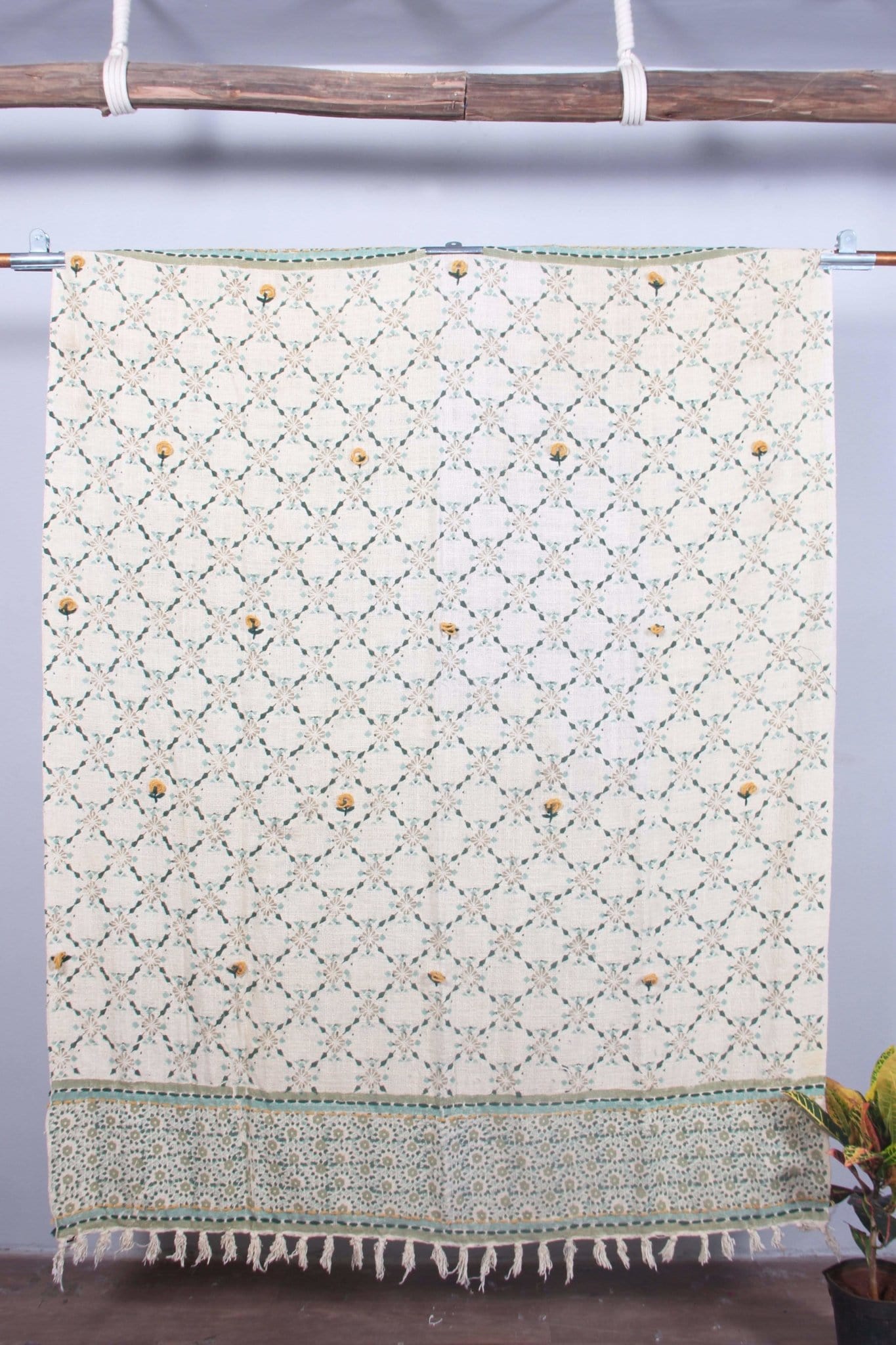 TATTERS - THROWS - ART AVENUE