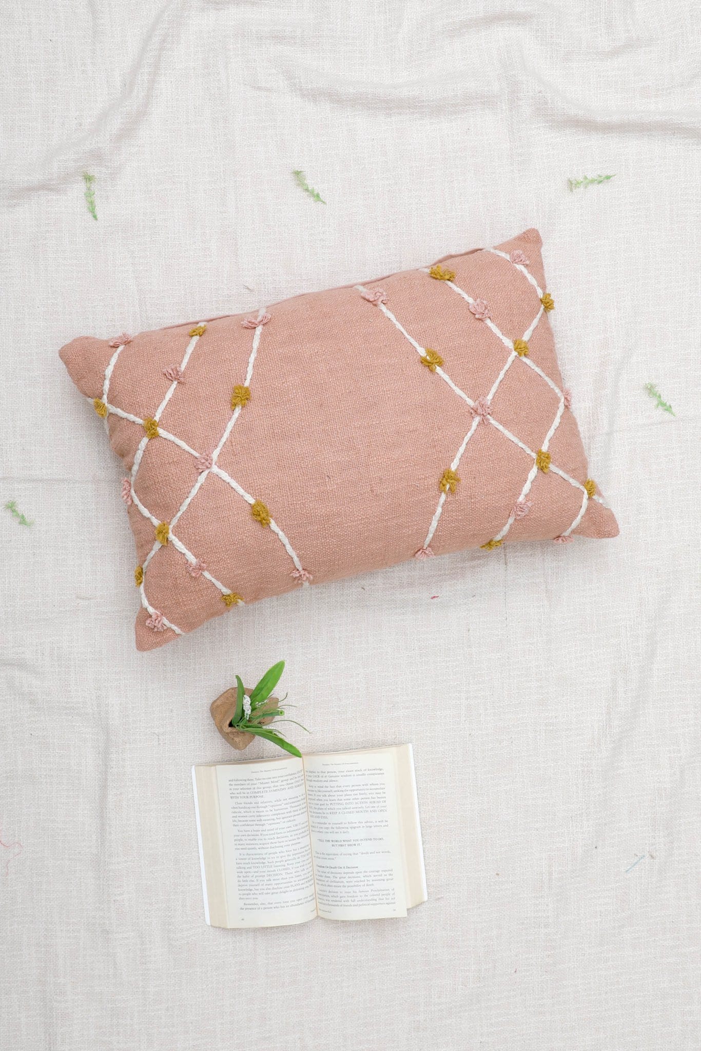 VEGAS - LUMBAR CUSHION COVER - BLUSH - ART AVENUE