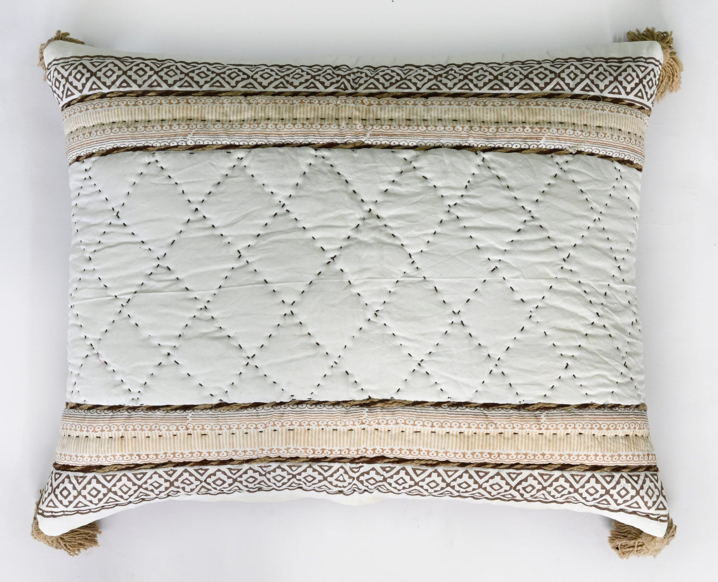 VENEZIA QUILT/RAZAI SET WITH PILLOW COVERS - ART AVENUE