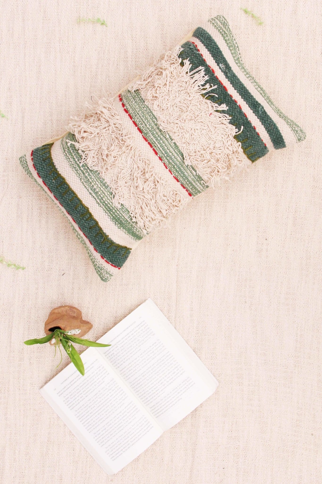 WEATHER - LUMBAR CUSHION COVER -GREEN - ART AVENUE