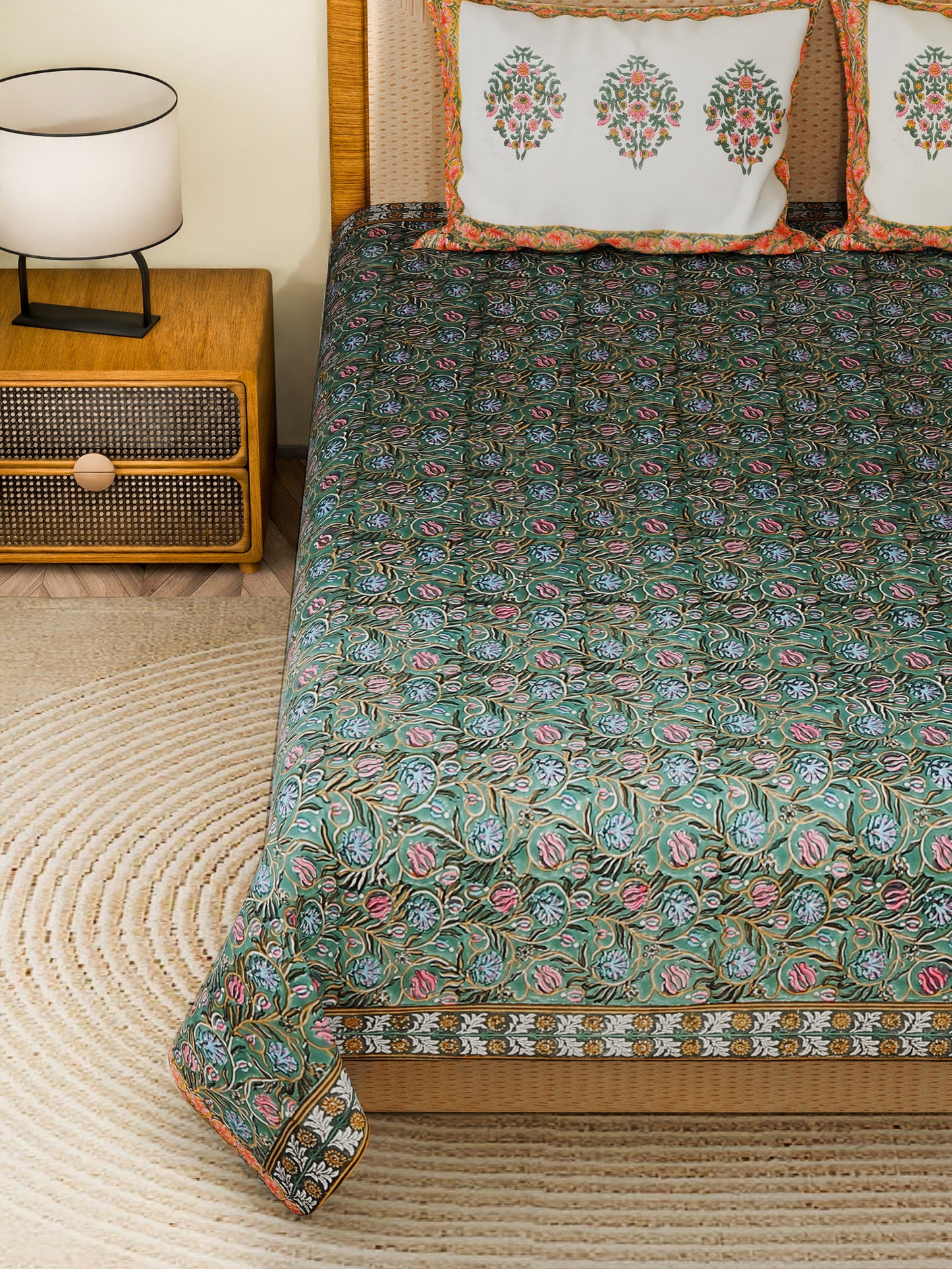 SERENEVE COTTON PRINTED DOUBLE BEDSHEET WITH PILLOW