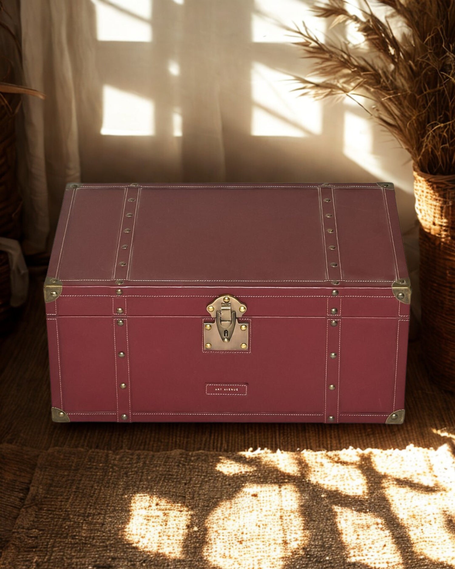 SCARLET - LEATHER TRUNK