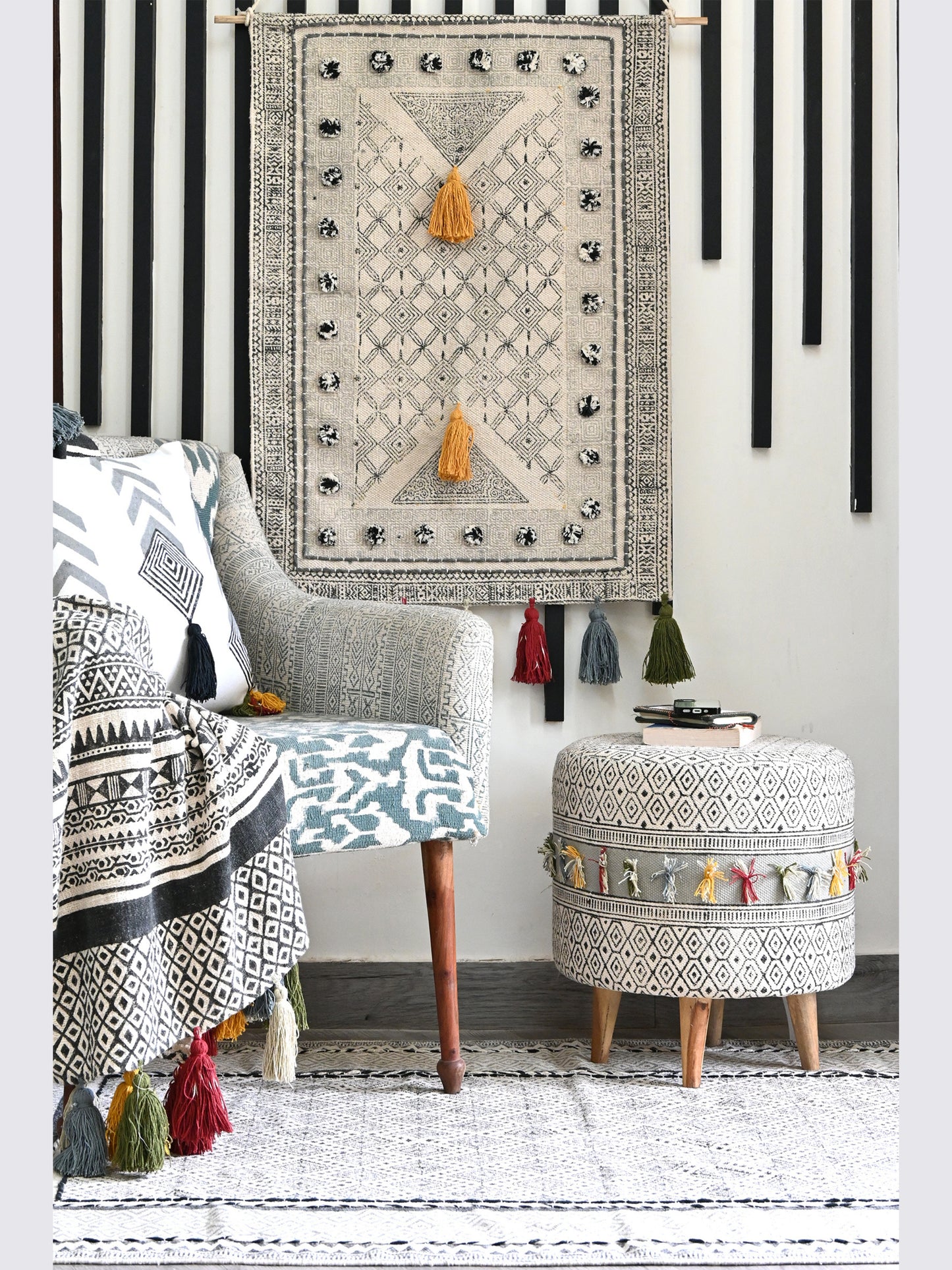 Ferri - CYLINDRICAL OTTOMAN