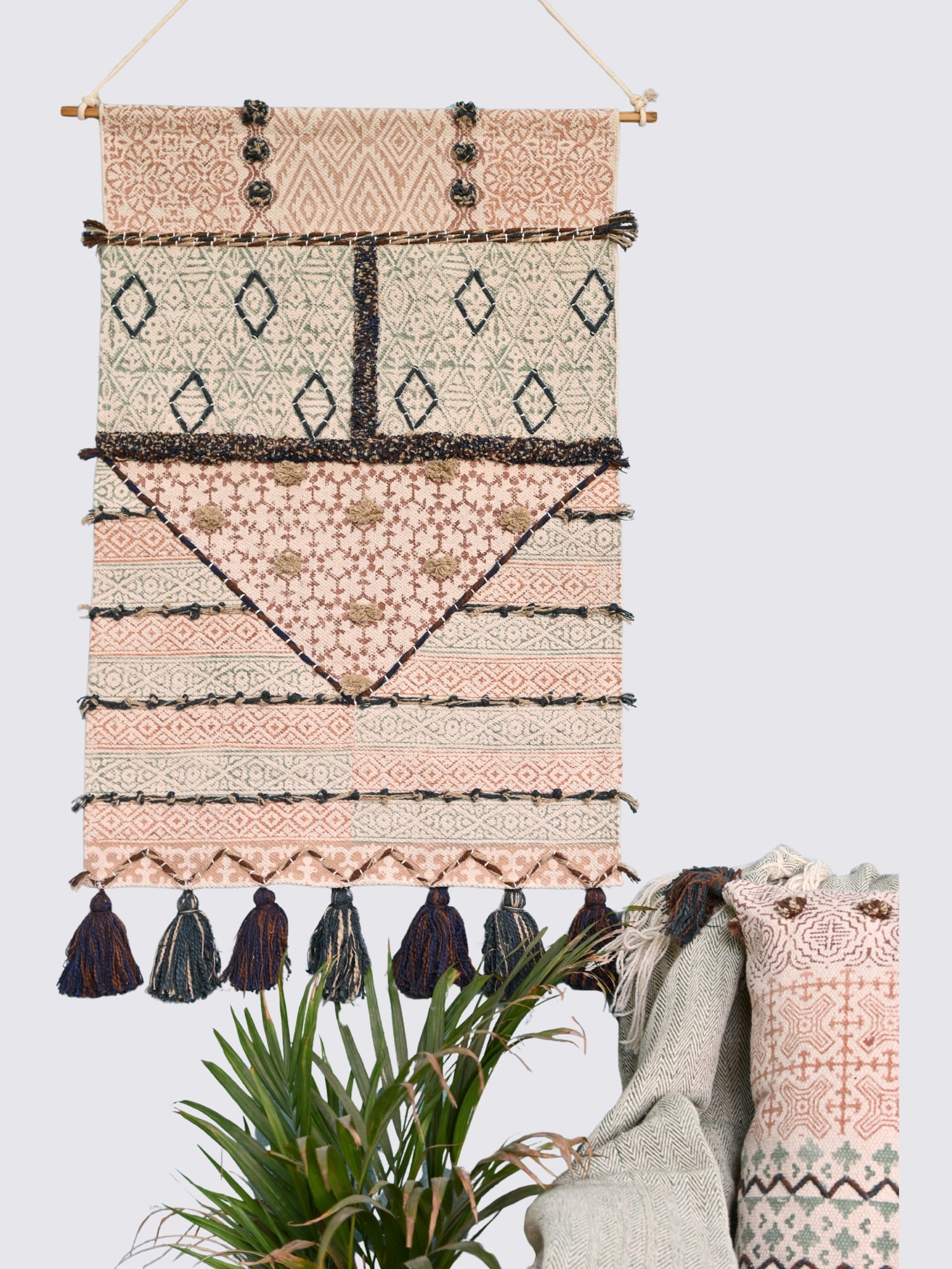 Kasha - WALL HANGING