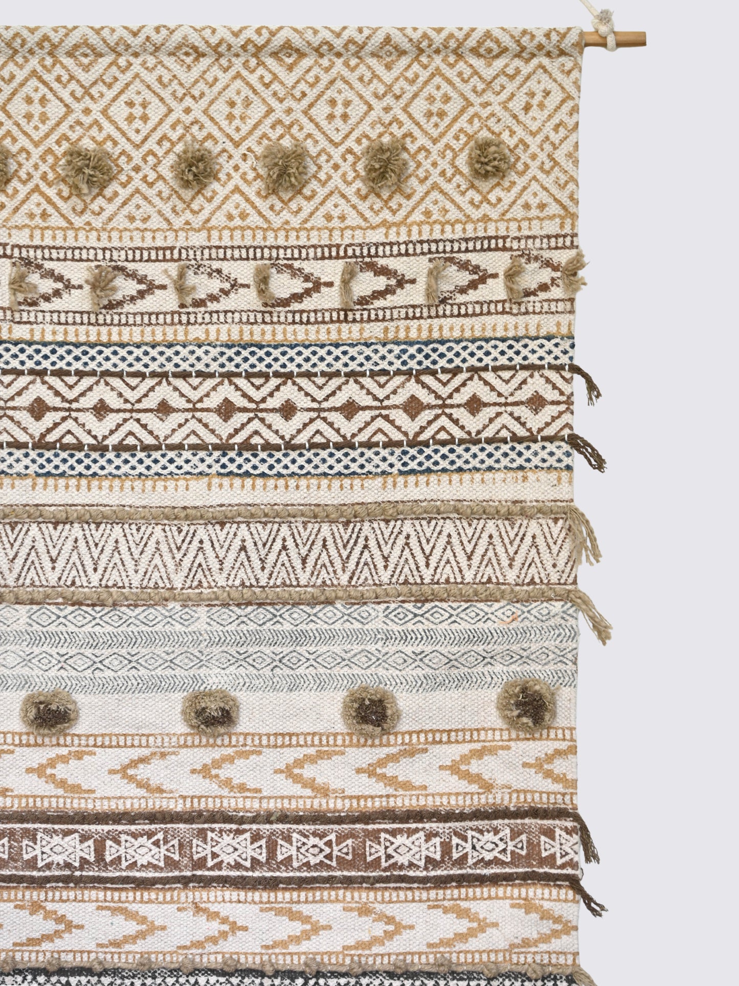 Nuvra - WALL HANGING