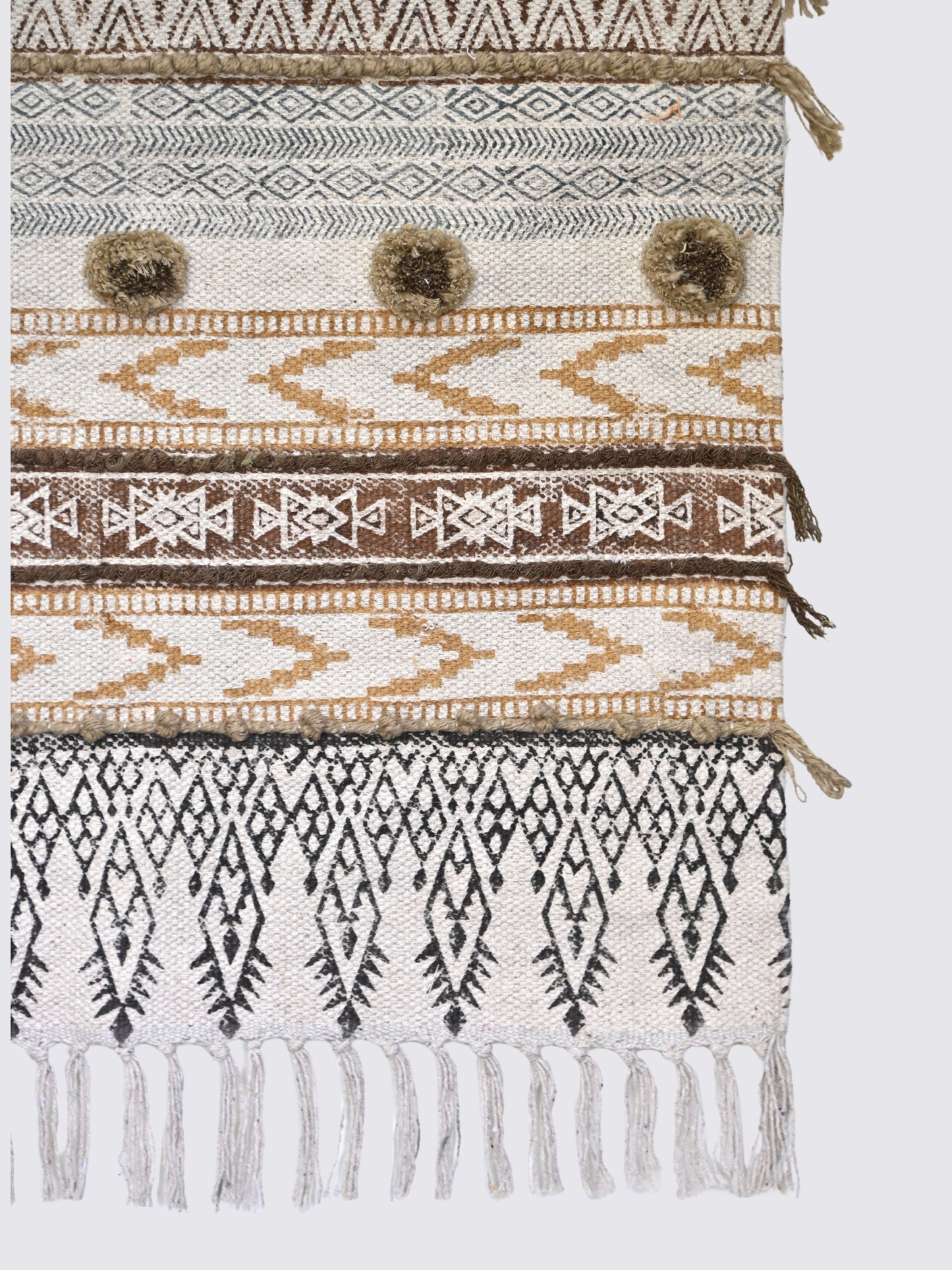 Nuvra - WALL HANGING