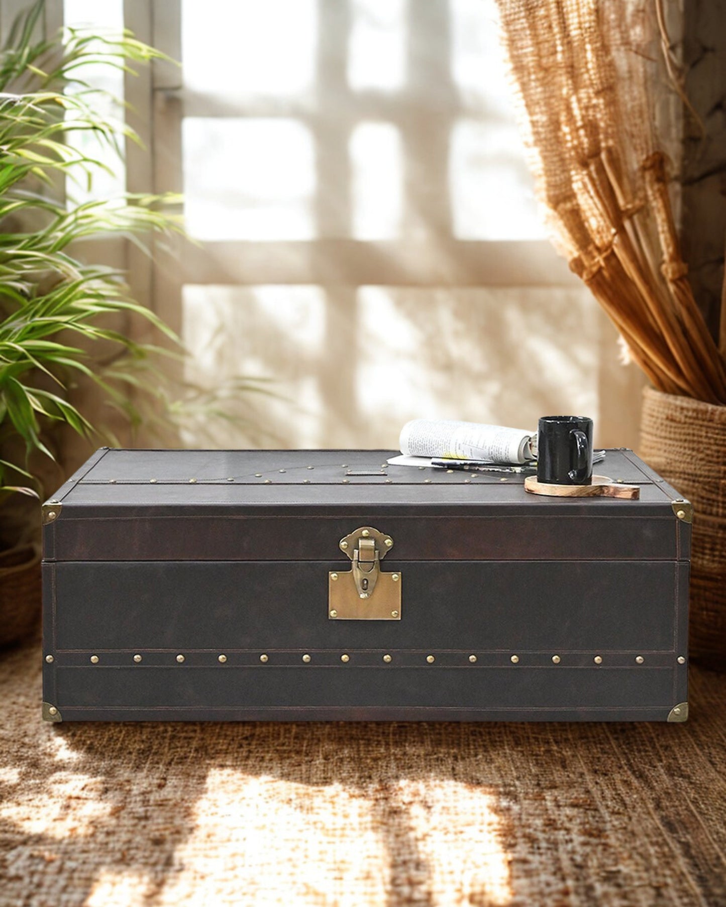 CORAL - LEATHER TRUNK