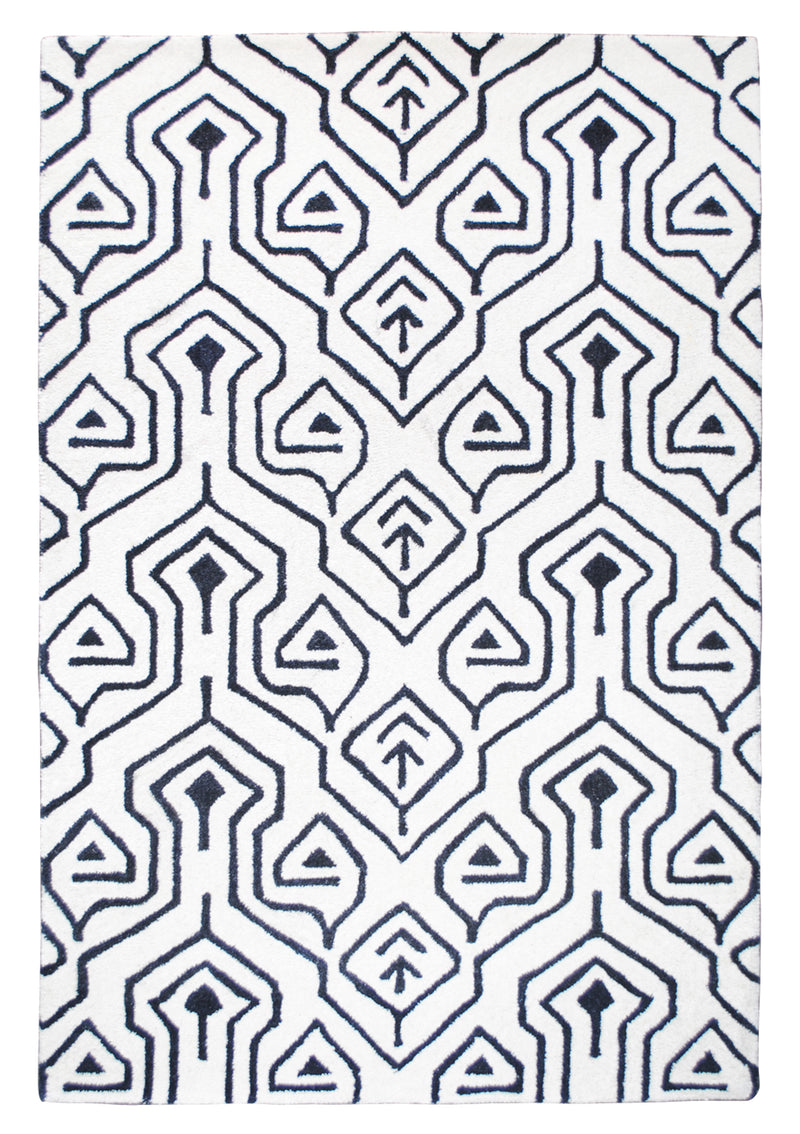 Chettinad hand-tufted rug in 100% New Zealand wool, full overhead view: a black lattice of keyhole arches, pointed leaves and arrow-filled diamonds drawn on an ivory ground, Art Avenue, 4×6 ft