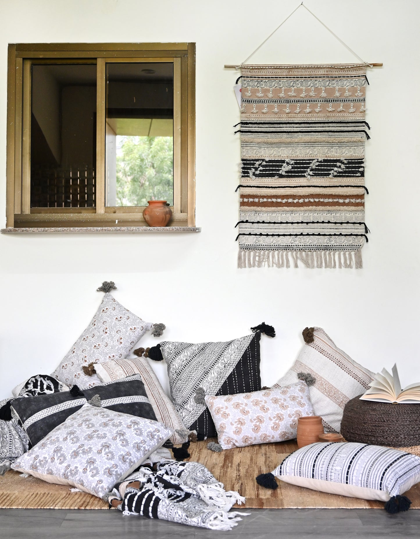 Kalya - LUMBAR CUSHION COVER