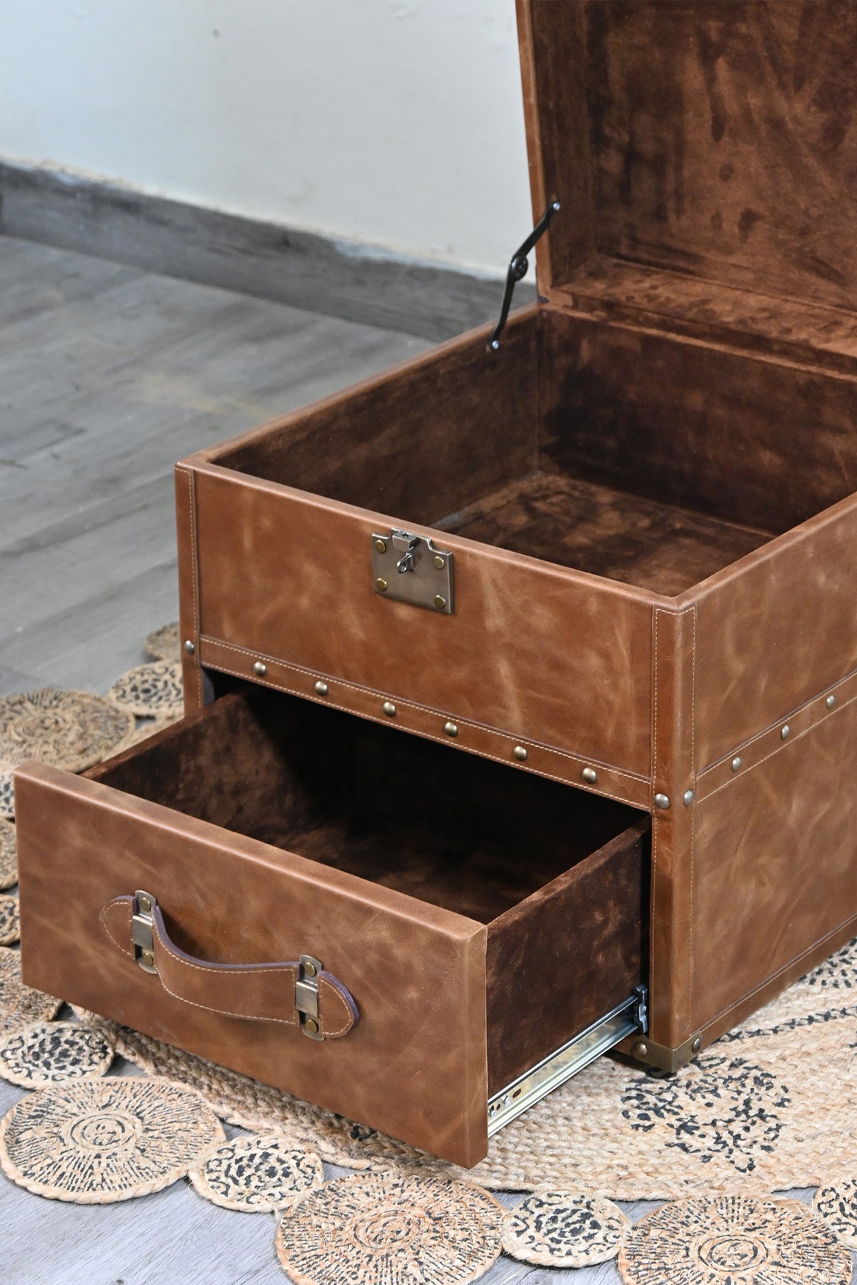 Morbagh leather trunk side table by Art Avenue, made to order — image 9 of 14