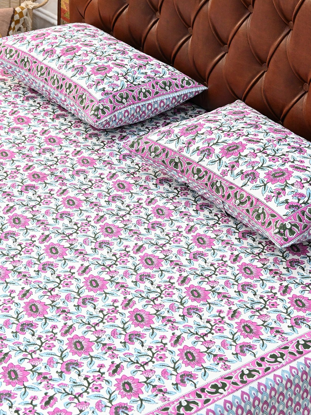 GULMARG PINK COTTON PRINTED DOUBLE BEDSHEET WITH PILLOW - ART AVENUE