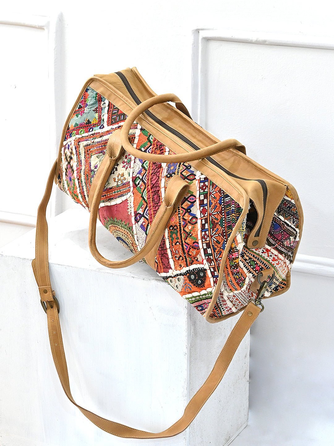 PORTICO - VINTAGE FABRIC PATCHWORK TRAVEL BAG - ART AVENUE