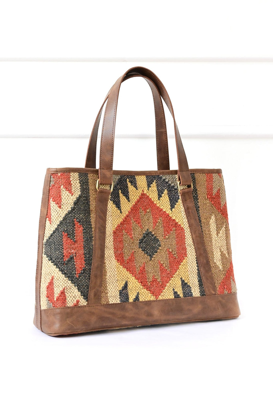 NYMPH - LEATHER AND KILIM BAG - ART AVENUE