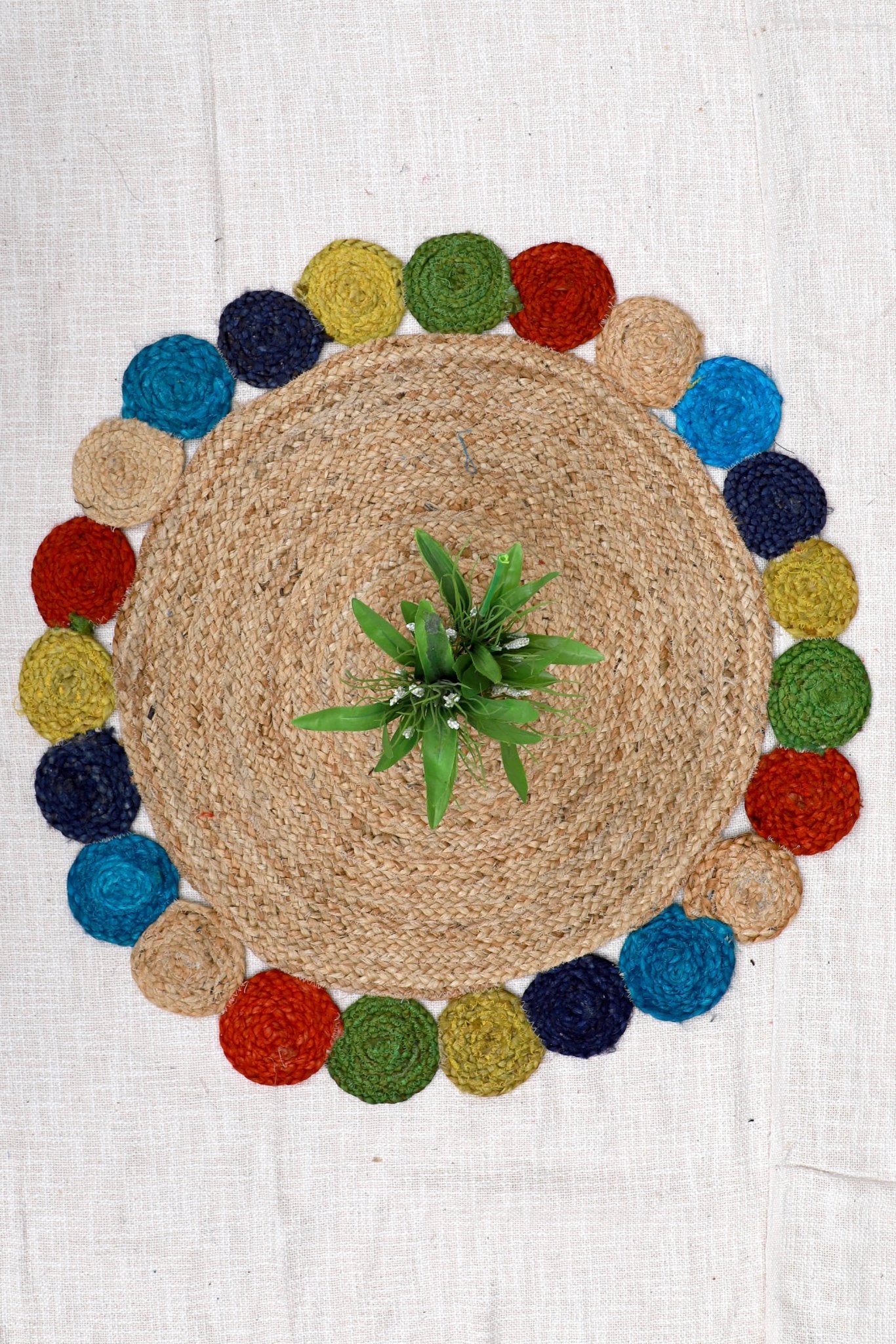 DUSTER -ROUND RUG -NATURAL - ART AVENUE