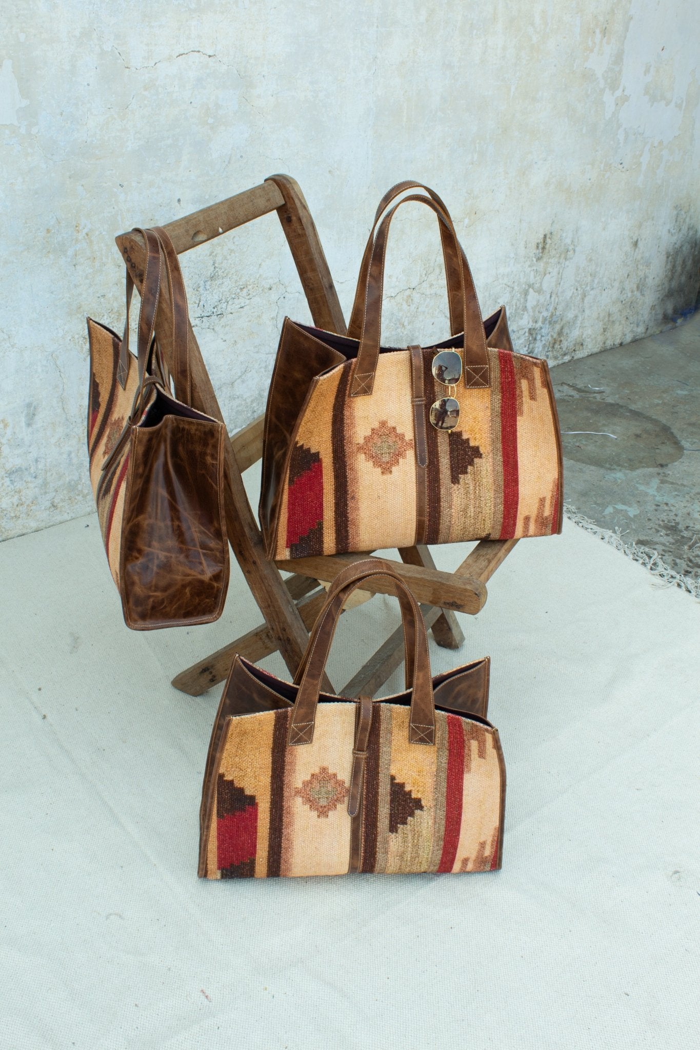 Handmade Kilim Bag, Vintage Jute Bag, Rug Crossbody Leather Luggage Travel  Duffle Bags | Shaista Handicraft